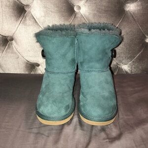 Barely word Teal Bailey Button Uggs!
